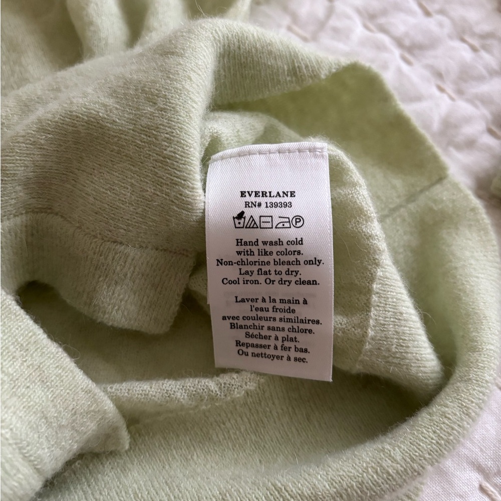 Everlane The Featherweight Alpaca Cardigan Small Green - Picture 8 of 12